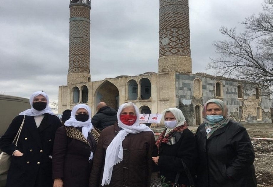 أمهات سريبرينيتشا في أغدام