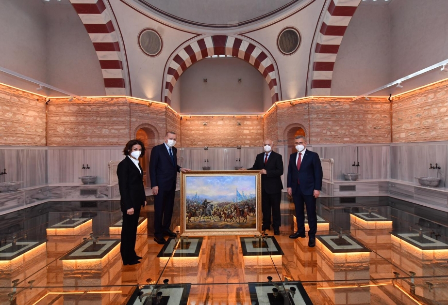 Azərbaycanlı rəssamın əsəri Türkiyə Prezidentinə hədiyyə edilib