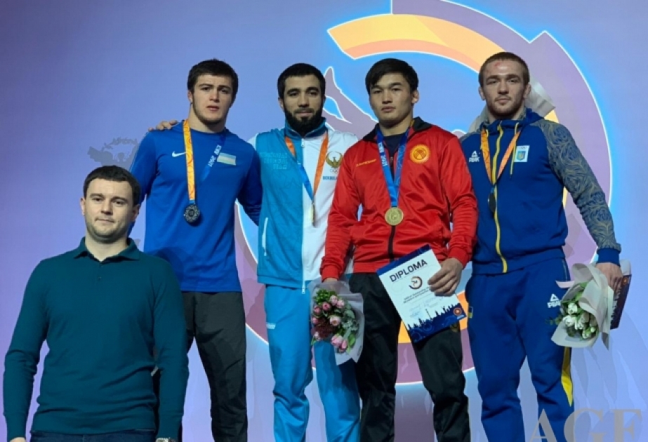 Azərbaycan güləşçiləri Kiyev turnirini 6 medalla başa vurublar