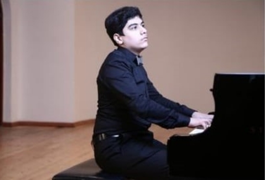 Rauf Hacıyev adına musiqi məktəbinin şagirdləri Moskvada keçirilən müsabiqədə iştirak ediblər