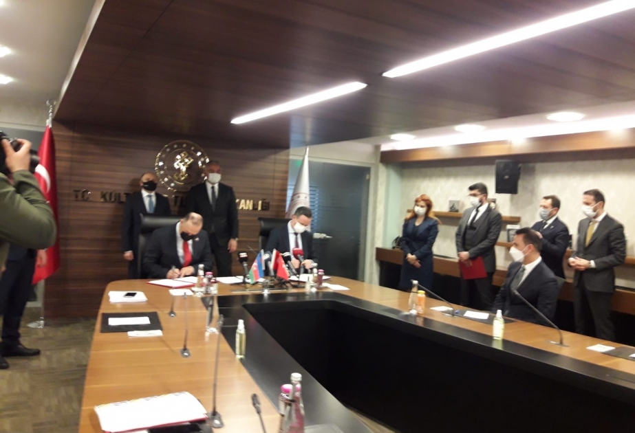 Ankara acoge la reunión de la Comisión Cultural Conjunta azerbaiyano-turca
