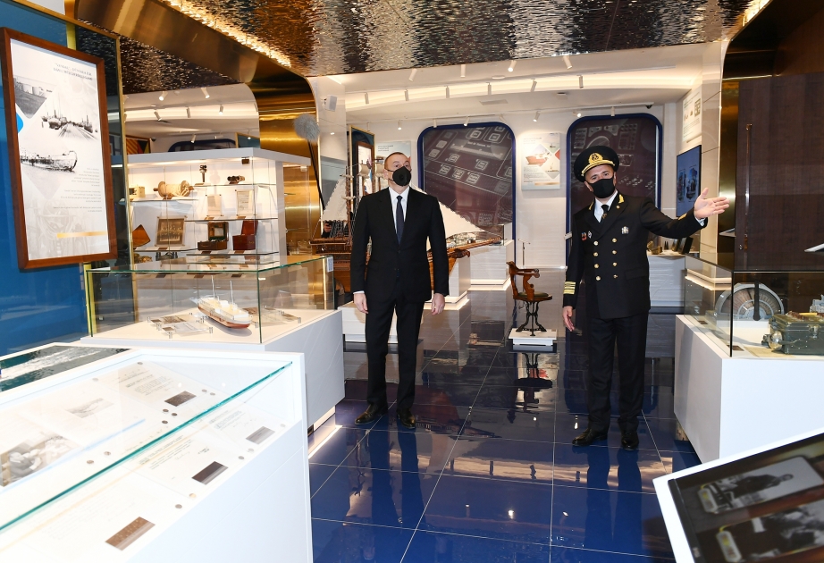 Präsident Ilham Aliyev weiht neues Verwaltungsgebäude der "Aserbaidschanischen Kaspischen Schifffahrtsgesellschaft " ein VIDEO
