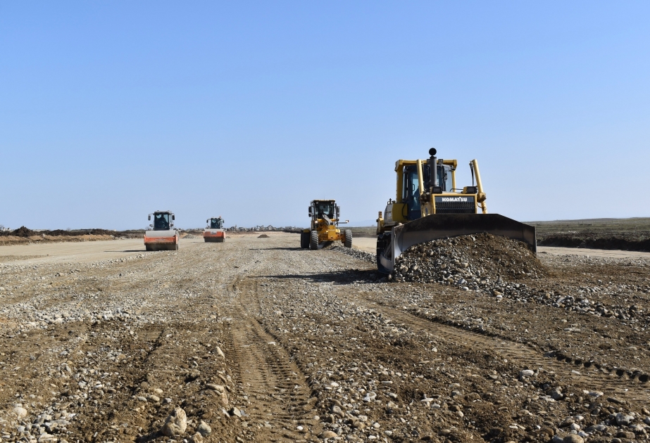 Pista del aeropuerto internacional de Fuzuli está en construcción