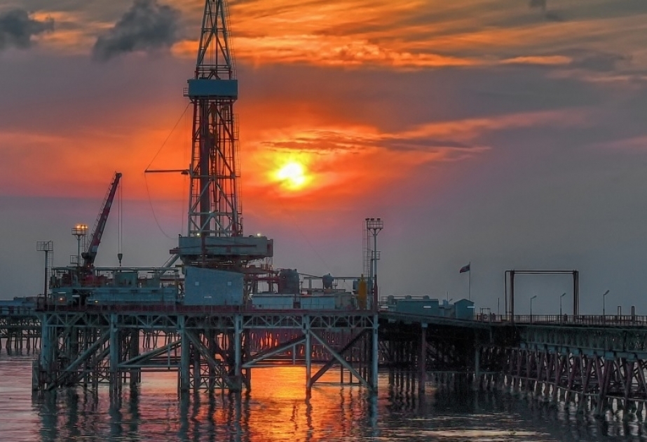 Баррель нефти «Азери Лайт» продается за 64,25 доллара
