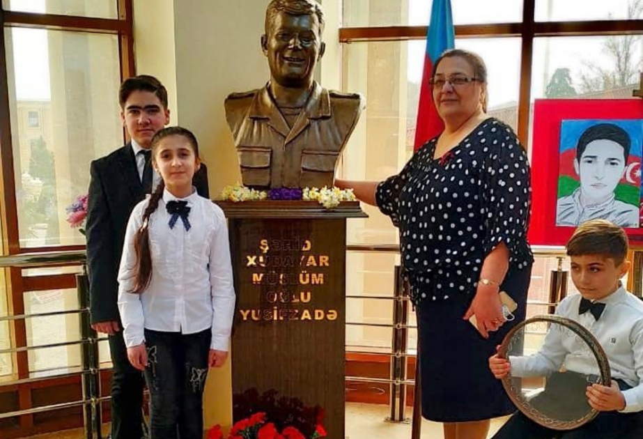Şəki Uşaq Musiqi Məktəbinin kollektivi şəhid Xudayar Yusifzadənin məzarını ziyarət edib