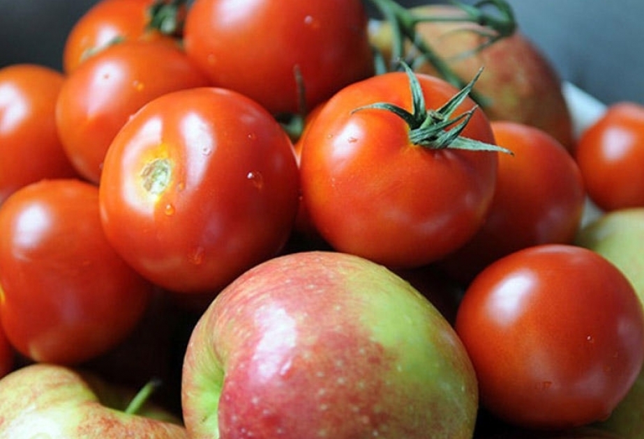 Rusia autorizó el suministro de tomates para otras 19 empresas de Azerbaiyán y de manzanas para 8