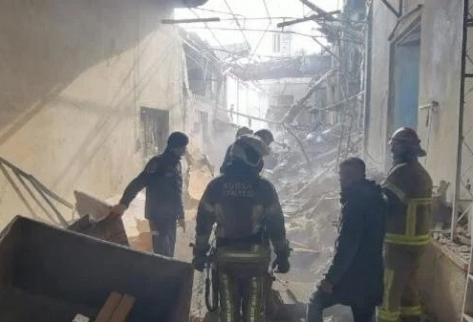 土耳其一家具厂发生爆炸
