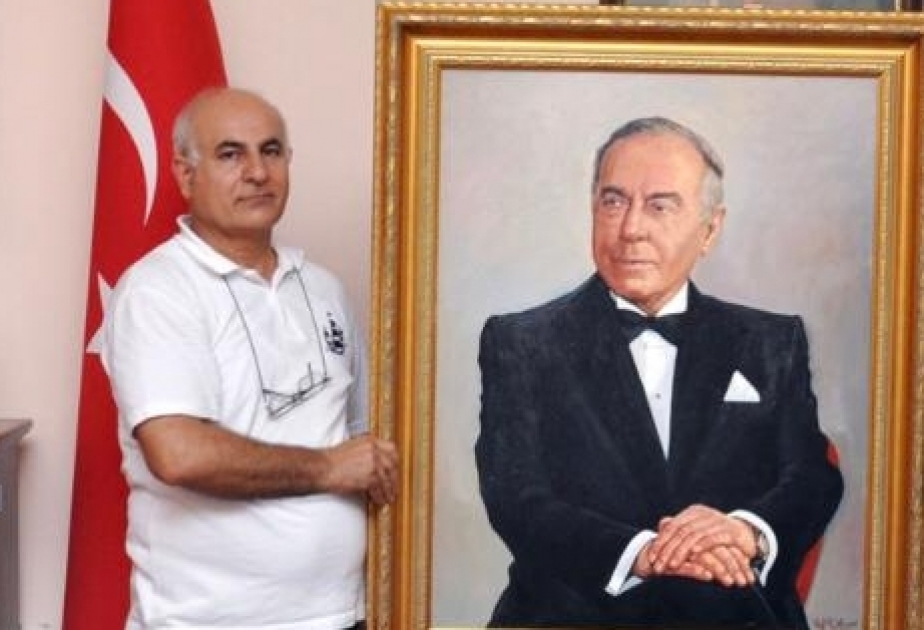 Rəssam Rafiq Əziz: Türkiyəyə gəlməyim Xocalıdan olan uşaqlar üçün nə isə edə bilmək istəyimlə bağlı idi