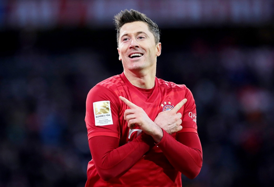 Роберт Левандовcки попал в команду недели FIFA 21