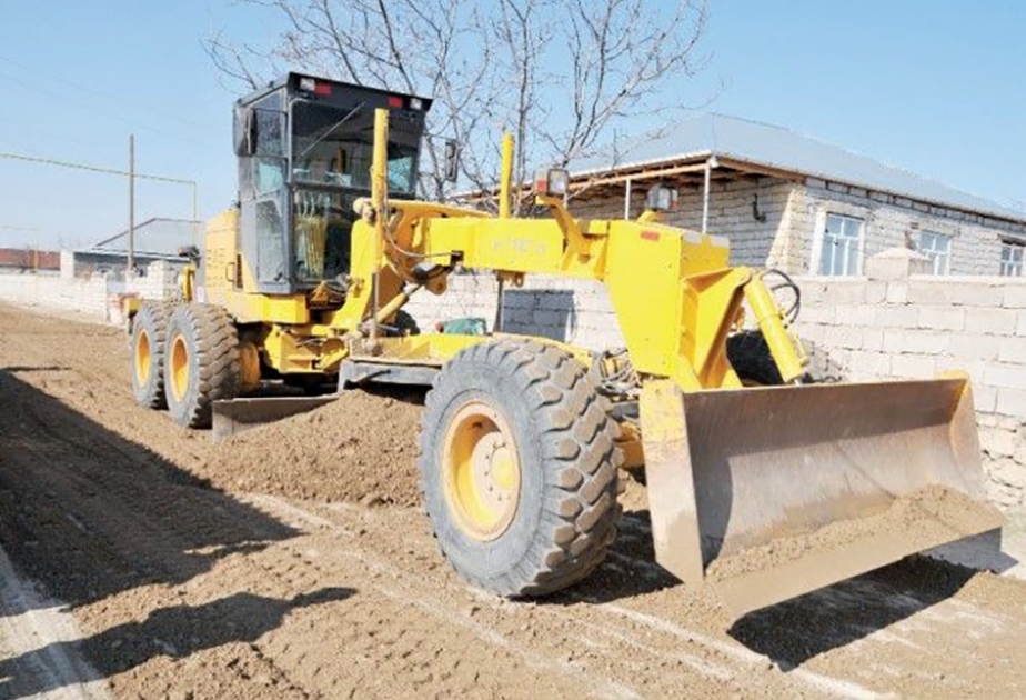 Kəngərli rayonunda yollarda cari təmir işləri aparılır