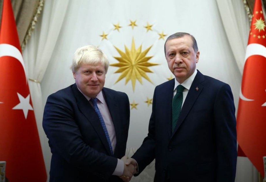 Türkiyə Prezidenti ilə Böyük Britaniyanın Baş naziri arasında telefon danışığı olub