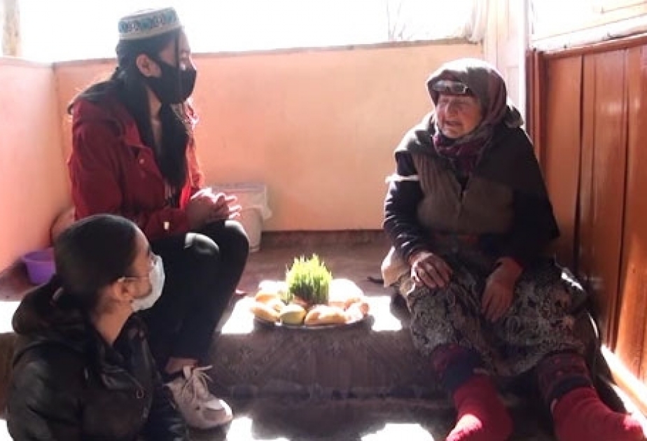 İsmayıllı könüllüləri Gülyan kəndinin yaşlı sakinini ziyarət ediblər