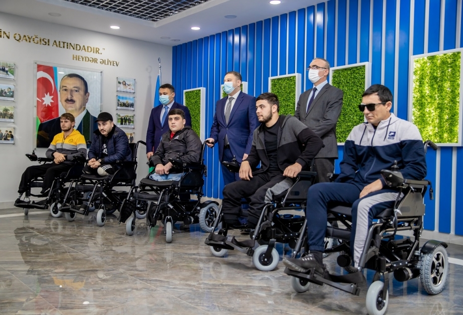 Vətən müharibəsində yaralanmış qazilərin mühərrikli təkərli oturacaqlarla təminatına başlanılıb