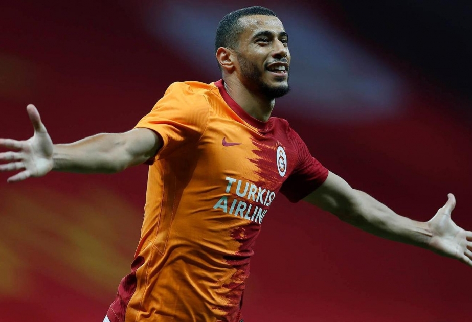 “Qalatasaray” yarımmüdafiəçisi Younes Belhanda ilə yollarını ayırıb