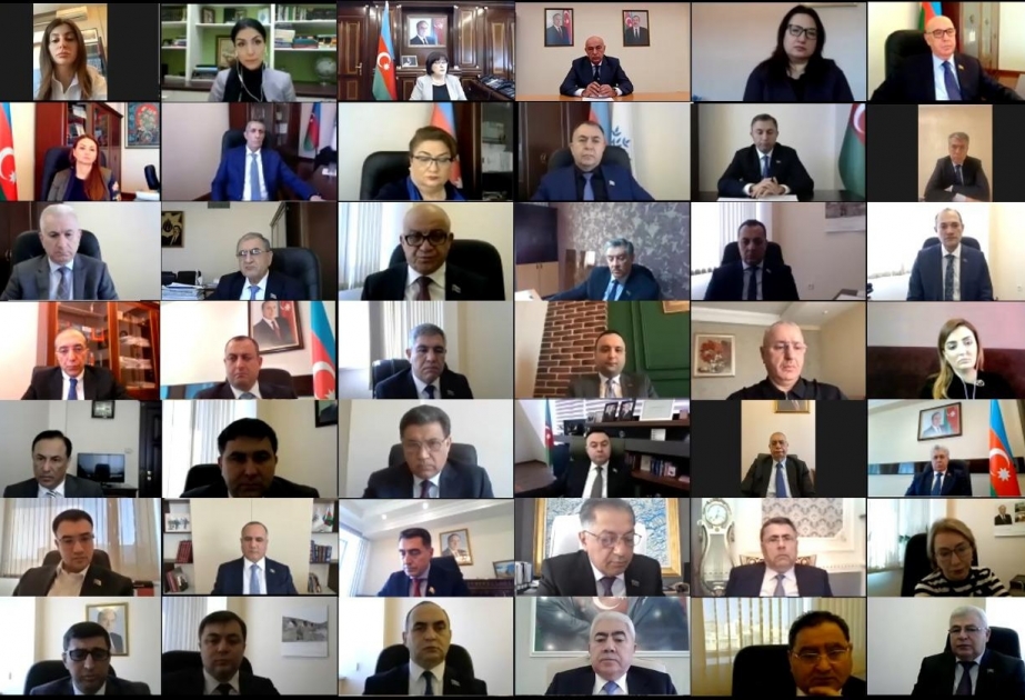 Milli Məclisdə “Siyasi dialoqun Azərbaycan modeli: qanunvericilik hakimiyyətinin rolu” mövzusunda konfrans keçirilib