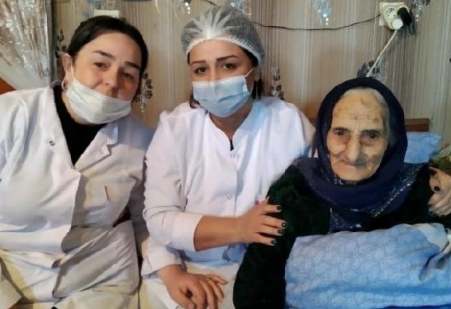 99-летняя жительница Губадлинского района вакцинировалась