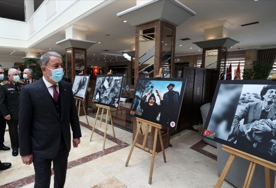 Ankarada Mərkəzi Ordu Evində Xocalı soyqırımına həsr olunan fotosərgi açılıb