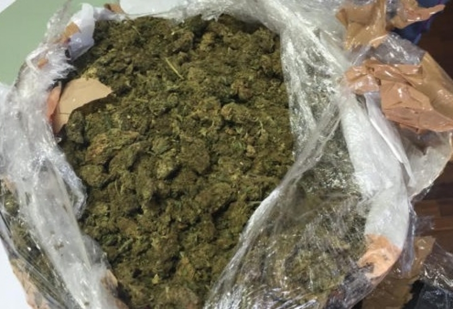 Paytaxt sakinindən bir kiloqramdan çox narkotik maddə götürülüb