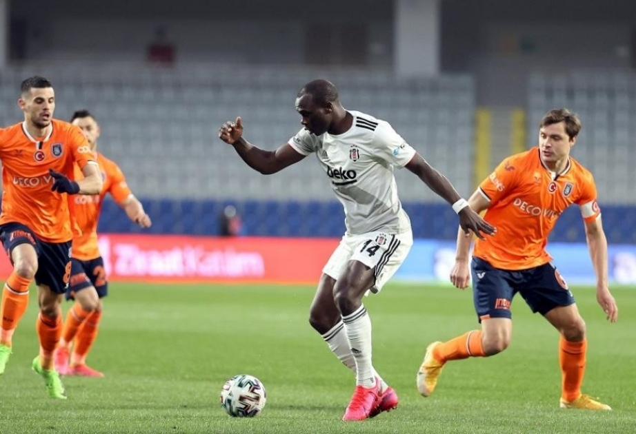 Türkiyə Superliqası: “Beşiktaş” İstanbul derbisindən qalib ayrılıb