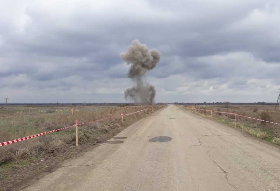Руководители медиа и НПО, блогеры ознакомились в Агдаме с операциями по разминированию ФОТО ВИДЕО
