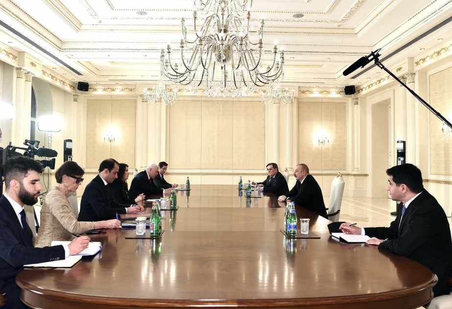 Präsident Ilham Aliyev empfängt Delegation um neue amtierende OSZE-Vorsitzende VIDEO