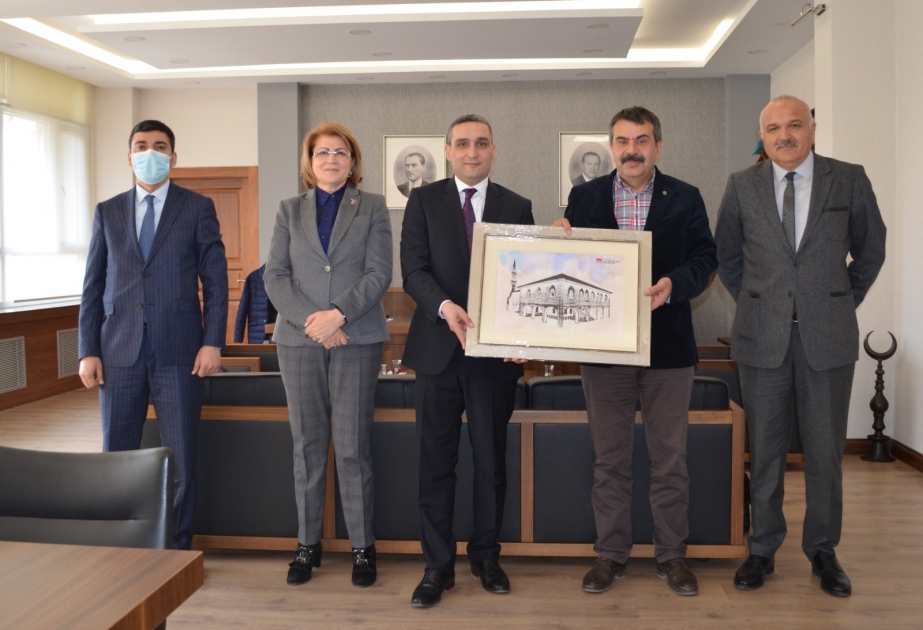 Mingəçevir Dövlət Universitetinin rektoru Ankara Hacı Bayram Veli Universitetini ziyarət edib
