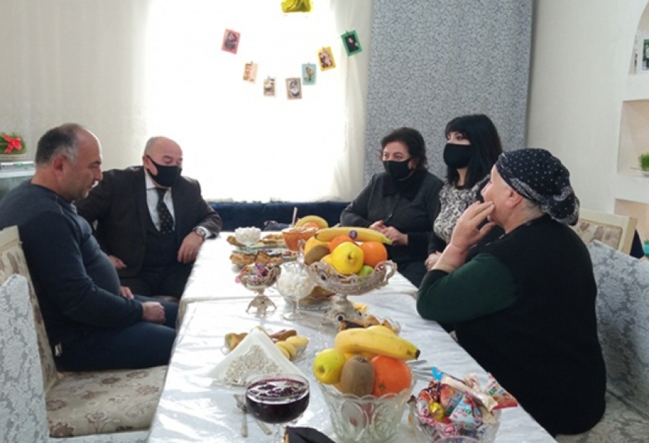 Şəkidə Vətən müharibəsi şəhidlərinin ailələri ziyarət olunub