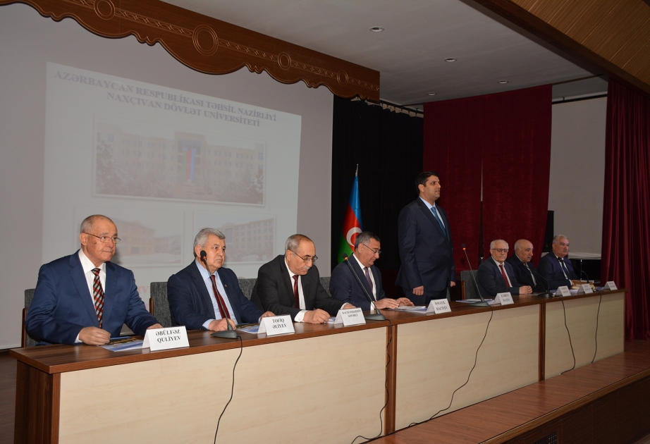 Naxçıvan Dövlət Universitetinin magistrantları AMEA Naxçıvan Bölməsinin alimləri ilə görüşüb