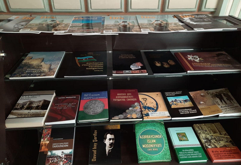 Tarix Muzeyində Elm Gününə həsr olunan kitab sərgisi