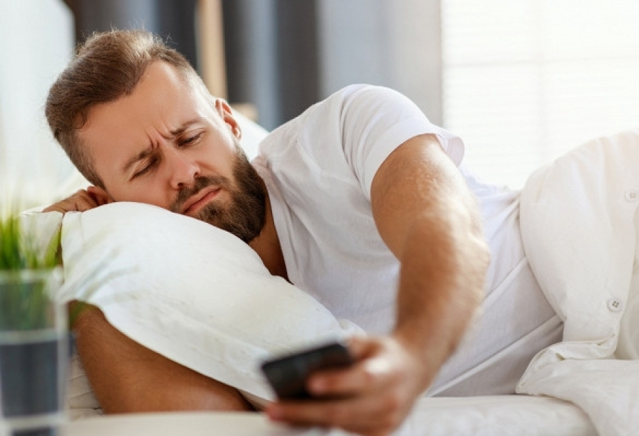 Gecə yuxusunun vacibliyi və smartfon işığının yuxuya göstərdiyi mənfi təsirlər