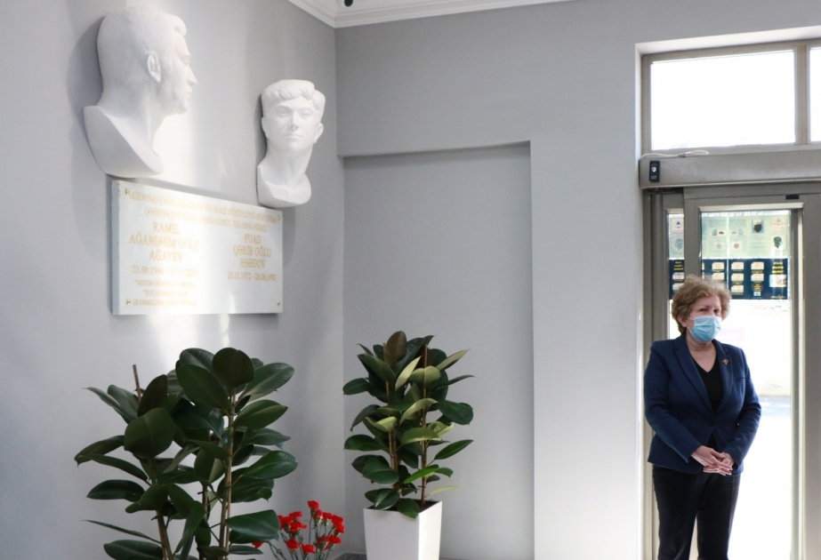 Memarlıq və İnşaat Universitetində şəhid məzunların xatirə qorelyefi açılıb