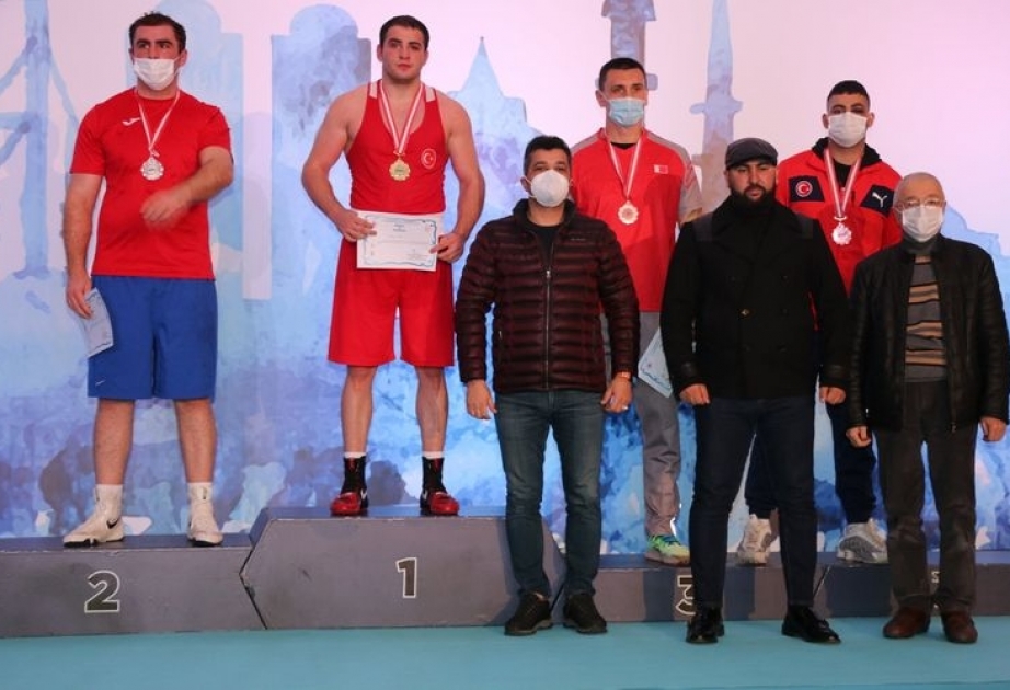 Boksçularımız Boğaziçi turnirində 7 medal qazanıblar