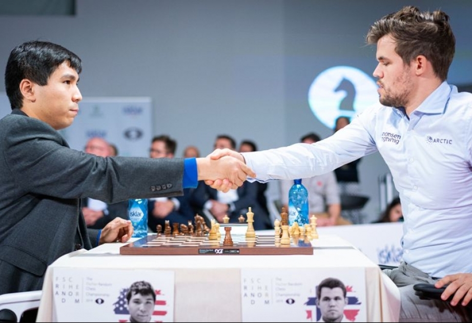 Maqnus Karlsen “Champions Chess Tour” onlayn şahmat seriyasının dördüncü mərhələsinin bürünc medalını qazanıb