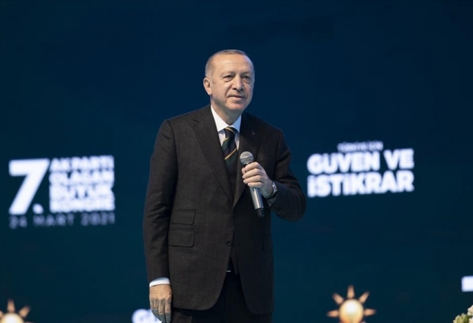 Türkiyə Prezidenti Rəcəb Tayyib Ərdoğan yenidən AKP-nin sədri seçilib