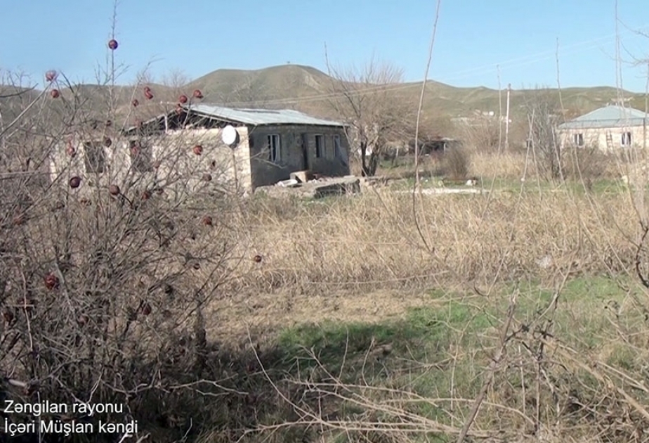 Videoaufnahmen aus dem befreiten Dorf Itschäri Müschlan im Rayon Sängilan veröffentlicht VIDEO