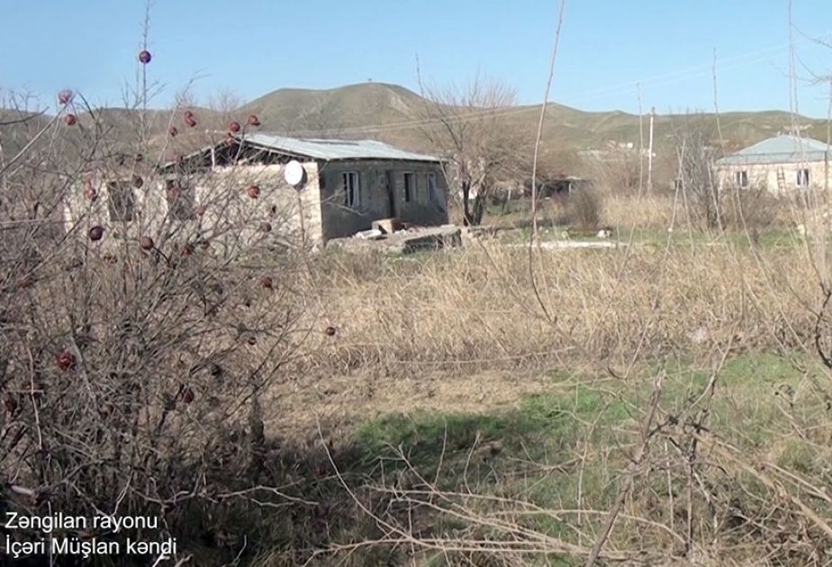 وزارة الدفاع تنشر مقطع فيديو عن قرية إيجاري موشلان لمحافظة زنجيلان المحررة من وطأة الاحتلال الأرميني (فيديو)