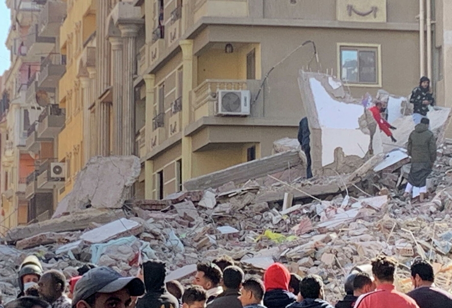 Qahirədə yaşayış binasının çökməsi nəticəsində ölənlərin sayı 25-ə çatıb