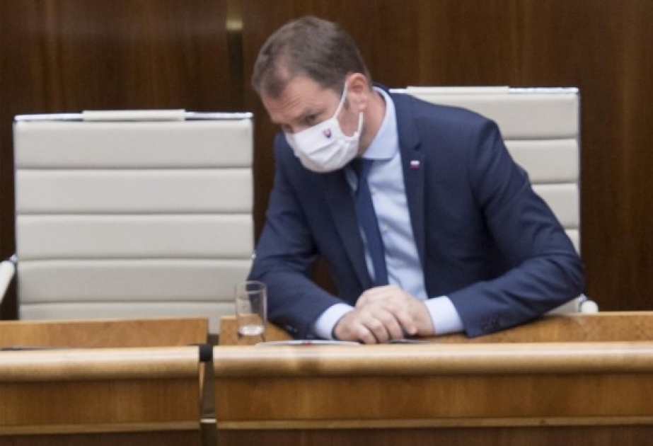 Slovakiyanın Baş naziri maliyyə naziri ilə postlarını dəyişə bilər