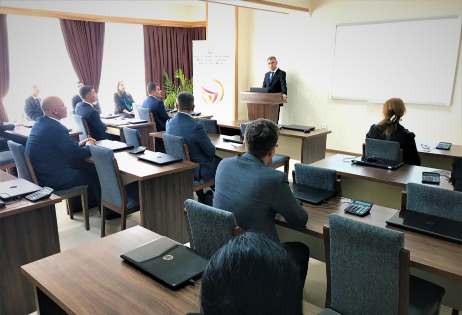 Maliyyə Tədris Mərkəzində vahid elektron reyestri ilə bağlı təlimlərə start verilib