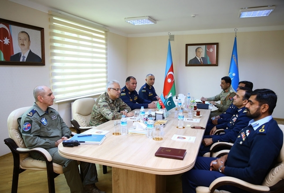 Pakistani Air Force delegation visits Azerbaijan
