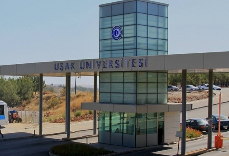 巴库国立大学和土耳其乌沙克大学签署