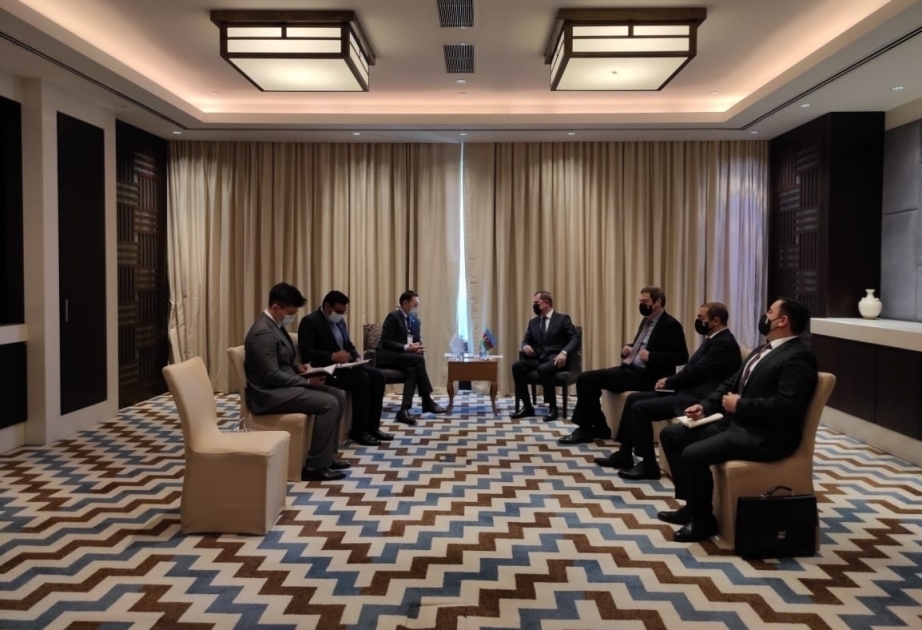 阿塞拜疆外长会见亚洲相互协作与信任措施会议秘书处执行主任