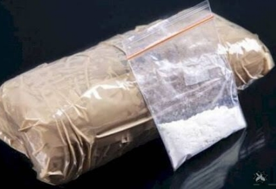 Paytaxt sakinindən bir kiloqramdan artıq heroin götürülüb