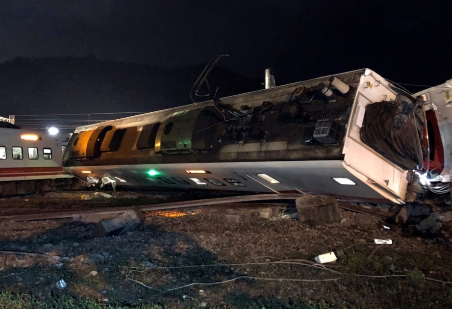 Train derails in Taiwan, at least 40 people feared dead