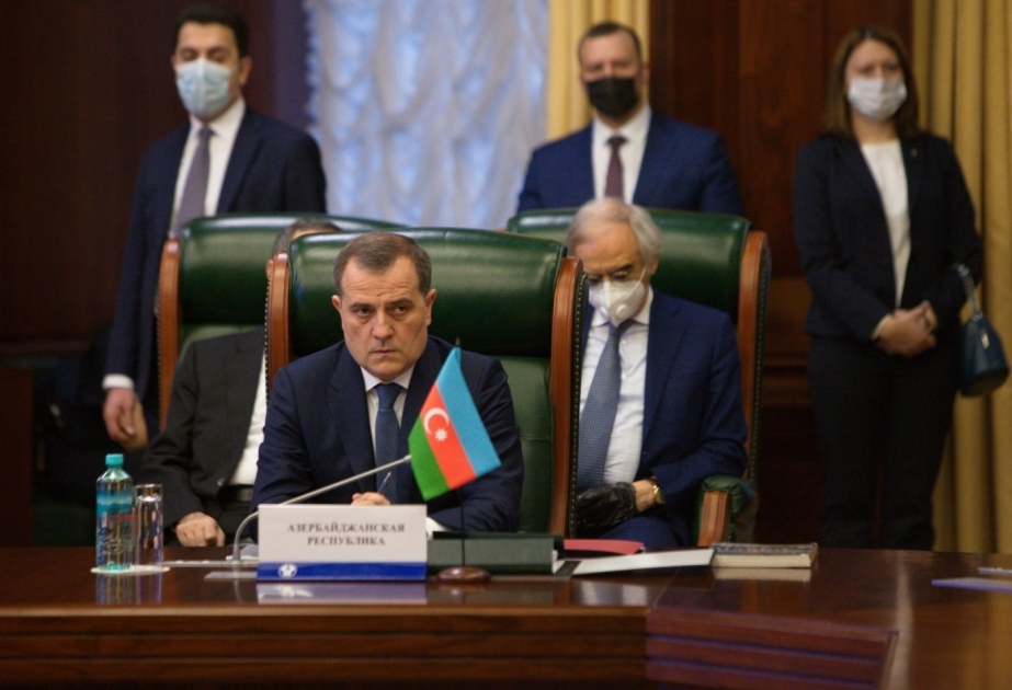 Canciller azerbaiyano: “La glorificación del fascismo no debe tener cabida en la CEI”