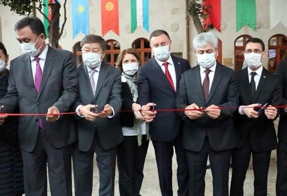 Türkiyənin Hatay şəhərində rəsm sərgisi açılıb