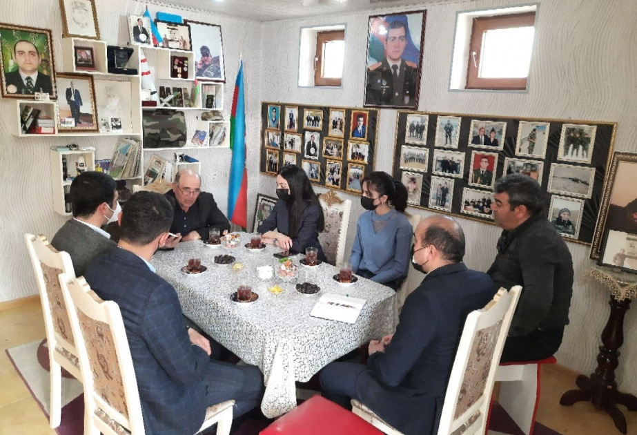YAP Bərdə rayon təşkilatının üzvləri şəhid Ziya Həsənovun ailəsinə baş çəkiblər