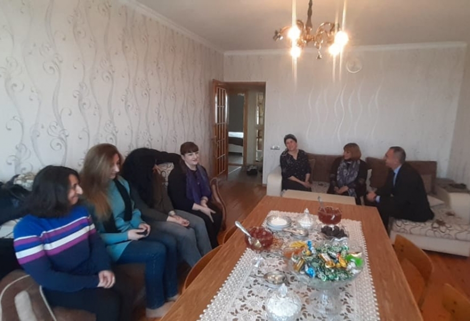 Zaqatala Heydər Əliyev Mərkəzinin kollektivi Aprel şəhidi Sərxan Bayramovun ailəsinə baş çəkib