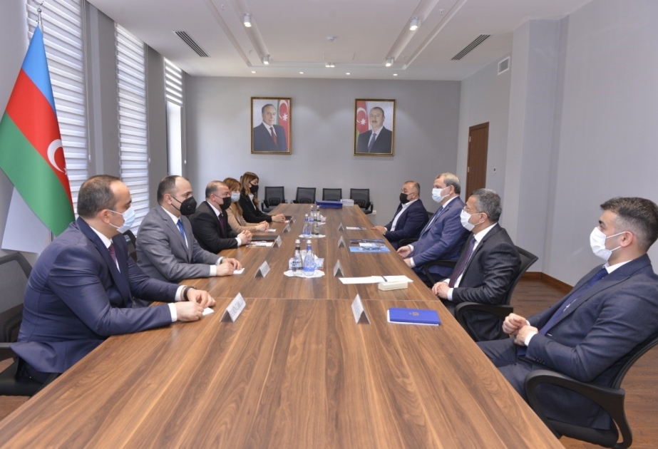 Baş Prokurorluqla Bakı Dövlət Universiteti arasında əməkdaşlığa dair müqavilə imzalanıb