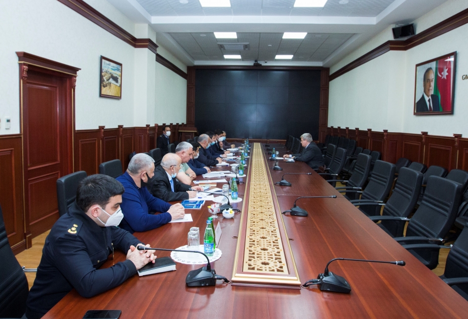 Azərbaycanla Rusiyanın gömrük-sərhəd keçid məntəqələrindən yük nəqliyyat vasitələrinin sərhədkeçmə prosesləri müzakirə olunub
